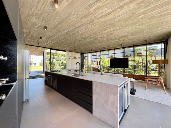 Imagem Consultório à Venda, 226 m² em Celebration - Xangri-lá Imagem Consultório à Venda, 226 m² em Celebration - Xangri-lá