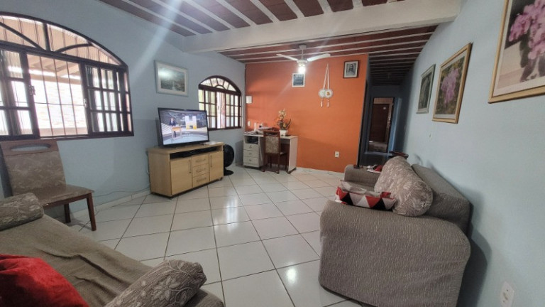 Imagem Casa com 1 Quarto à Venda, 300 m² em Das Laranjeiras - Serra