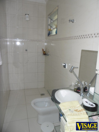 Imagem Casa com 4 Quartos à Venda, 176 m² em Vila Formosa - Jacareí