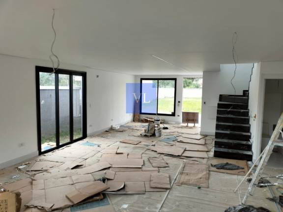 Imagem Casa com 3 Quartos à Venda, 170 m² em Santa Candida - Curitiba Imagem Casa com 3 Quartos à Venda, 170 m² em Santa Candida - Curitiba