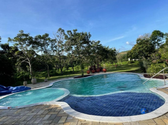 Chácara com 4 Quartos à Venda, 60.000 m²
