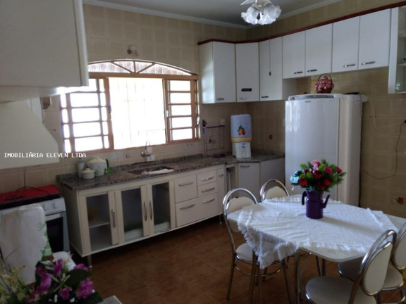 Imagem Chácara com 3 Quartos à Venda, 540 m² em Bairro Das Palmeiras - Igaratá Imagem Chácara com 3 Quartos à Venda, 540 m² em Bairro Das Palmeiras - Igaratá