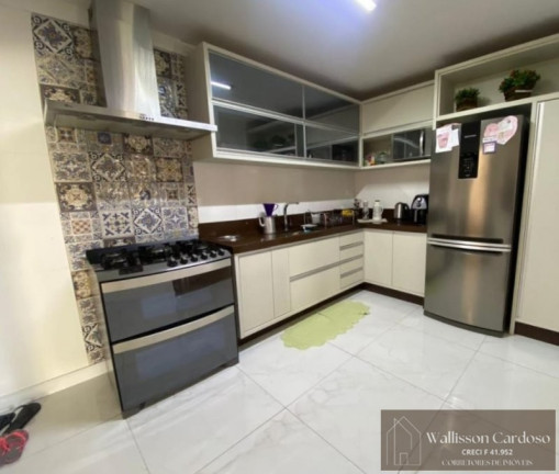 Imagem Casa com 2 Quartos à Venda, 300 m² em Santa Regina - Camboriú Imagem Casa com 2 Quartos à Venda, 300 m² em Santa Regina - Camboriú