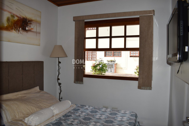 Imagem Imóvel com 2 Quartos à Venda, 48 m² em Região Da Floresta Negra - Campos Do Jordão Imagem Imóvel com 2 Quartos à Venda, 48 m² em Região Da Floresta Negra - Campos Do Jordão
