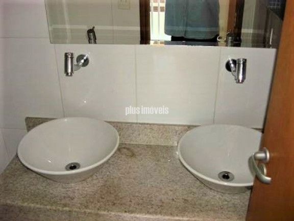 Imagem Casa com 3 Quartos à Venda, 122 m² em Vila Madalena - São Paulo Imagem Casa com 3 Quartos à Venda, 122 m² em Vila Madalena - São Paulo