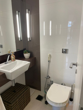 Imagem Apartamento com 4 Quartos à Venda, em Lagoa - Rio De Janeiro Imagem Apartamento com 4 Quartos à Venda, em Lagoa - Rio De Janeiro