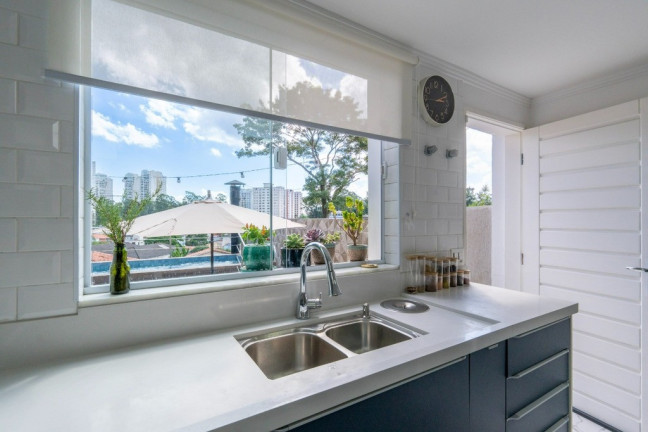 Imagem Casa com 5 Quartos à Venda, 250 m² em Jardim Umuarama - São Paulo
