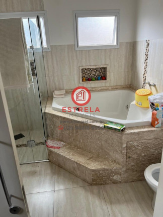 Imagem Casa com 4 Quartos à Venda, 240 m² em Parque Califórnia - Jacareí Imagem Casa com 4 Quartos à Venda, 240 m² em Parque Califórnia - Jacareí