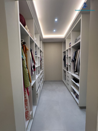 Imagem Casa com 4 Quartos à Venda, 200 m² em Centro - Guapó