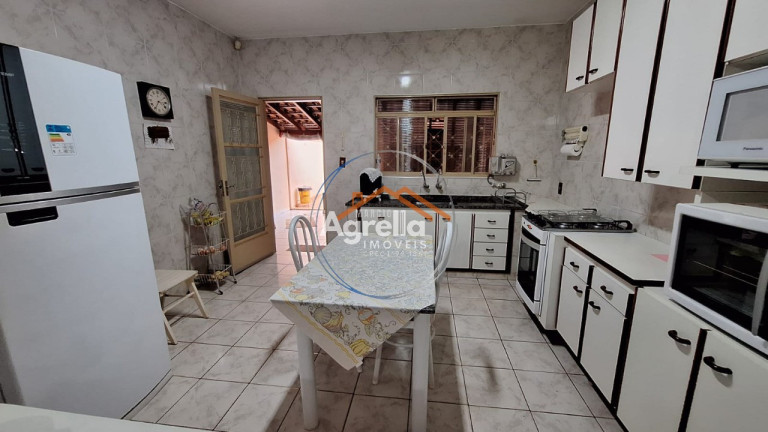 Imagem Casa com 3 Quartos à Venda, 186 m² em Jardim Paulista - Mogi Mirim Imagem Casa com 3 Quartos à Venda, 186 m² em Jardim Paulista - Mogi Mirim