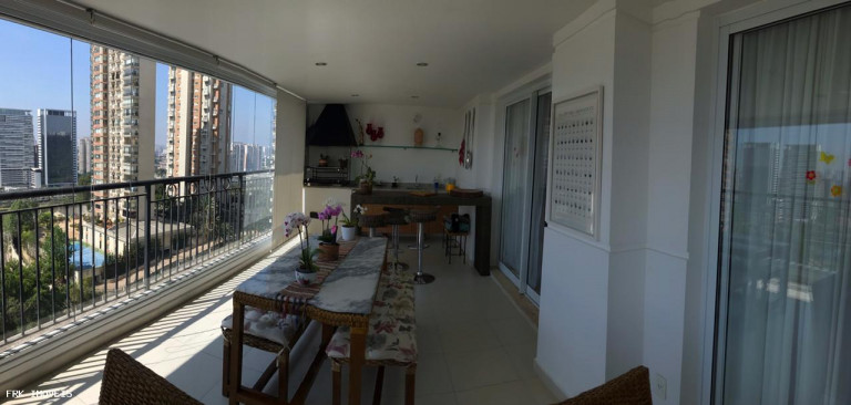 Imagem Apartamento com 4 Quartos à Venda, 247 m² em Panamby - São Paulo Imagem Apartamento com 4 Quartos à Venda, 247 m² em Panamby - São Paulo