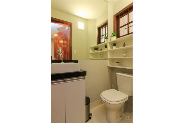 Imagem Casa com 2 Quartos à Venda, em Hípica - Porto Alegre Imagem Casa com 2 Quartos à Venda, em Hípica - Porto Alegre