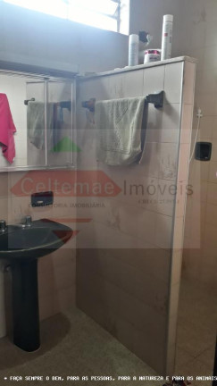 Imagem Casa com 3 Quartos à Venda, 200 m² em Vila Sao Jose - Taubaté