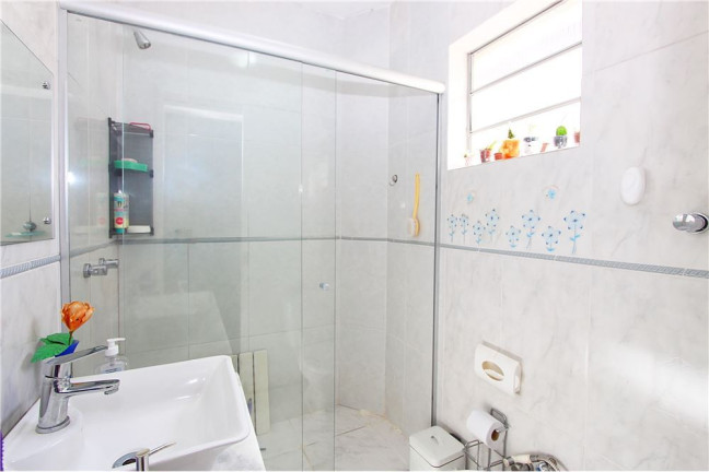 Imagem Imóvel com 2 Quartos à Venda,  em Petrópolis - Porto Alegre