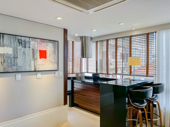 Imagem Apartamento com 3 Quartos à Venda, 158 m² em Petrópolis - Porto Alegre