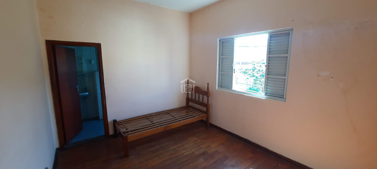 Imagem Casa com 3 Quartos à Venda, 191 m² em Nossa Sra. Aparecida - Poços De Caldas