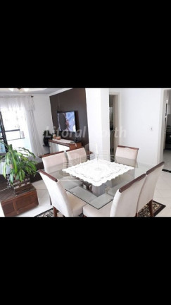 Imagem Apartamento com 3 Quartos à Venda, 131 m² em Centro - Balneário Camboriú Imagem Apartamento com 3 Quartos à Venda, 131 m² em Centro - Balneário Camboriú