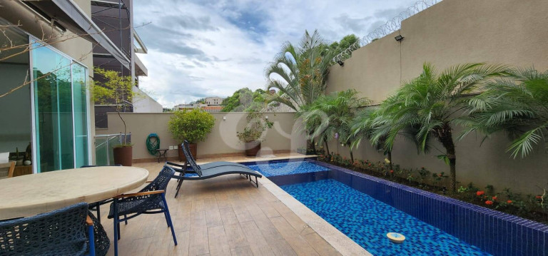 Imagem Casa de Condomínio com 4 Quartos à Venda, 600 m² em Alphaville - Santana De Parnaíba Imagem Casa de Condomínio com 4 Quartos à Venda, 600 m² em Alphaville - Santana De Parnaíba