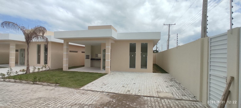 Imagem Casa com 3 Quartos à Venda, 112 m² em Guarajuba - Camaçari