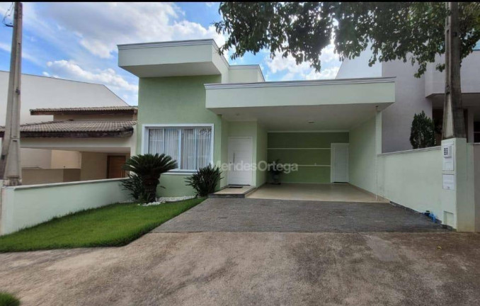 Casa com 3 Quartos à Venda, 220 m² em Aparecidinha - Sorocaba