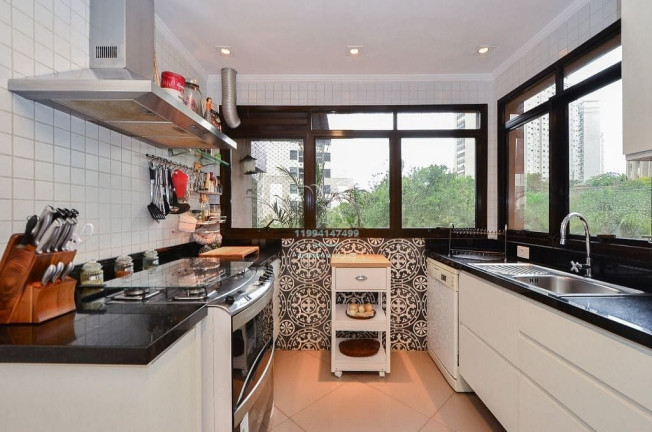 Imagem Apartamento com 3 Quartos à Venda, 200 m² em Panamby - São Paulo Imagem Apartamento com 3 Quartos à Venda, 200 m² em Panamby - São Paulo