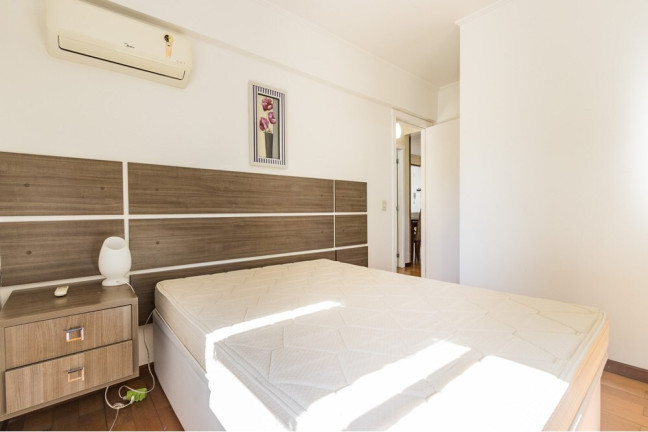 Imagem Apartamento com 3 Quartos à Venda, 69 m² em Vila Ipiranga - Porto Alegre Imagem Apartamento com 3 Quartos à Venda, 69 m² em Vila Ipiranga - Porto Alegre