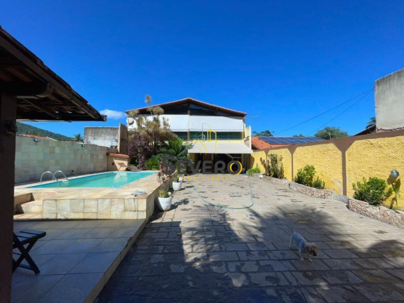 Casa com 4 Quartos à Venda, 306 m² em Piratininga - Niterói