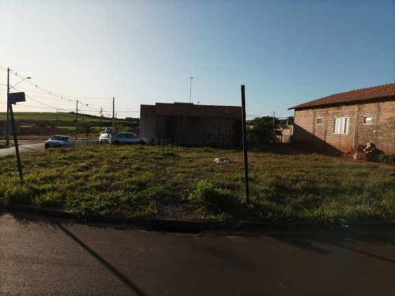 Imóvel à Venda, 101 m² em Jd. Cambui - Luís Antônio