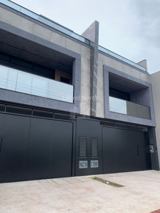 Sobrado com 3 Quartos à Venda, 245 m² em Municípios - Balneário Camboriú