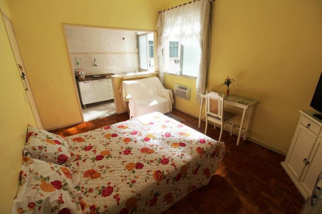 Imagem Apartamento com 1 Quarto para Temporada, 30 m² em Copacabana - Rio De Janeiro