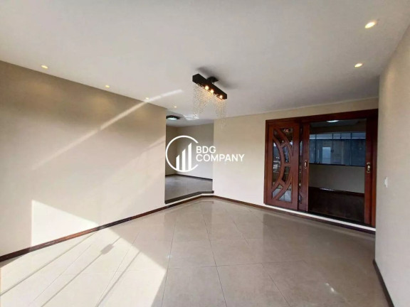 Imagem Sobrado com 3 Quartos à Venda, 195 m² em Alto Da Glória - Irati