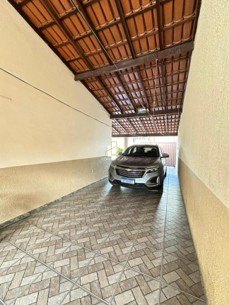 Casa com 3 Quartos à Venda, 300 m² em Chácara Parreiral - Serra