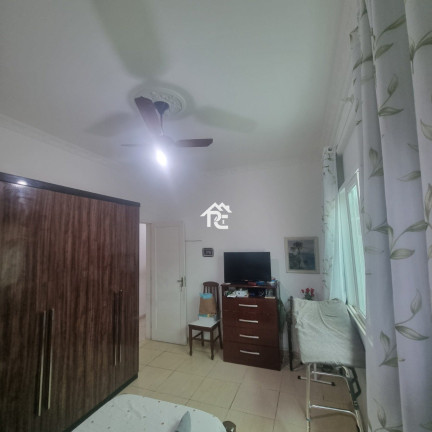 Imagem Casa com 3 Quartos à Venda, em São Francisco - Niterói Imagem Casa com 3 Quartos à Venda, em São Francisco - Niterói
