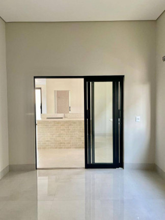 Imagem Casa com 3 Quartos à Venda, 163 m² em Condomínio Belvedere - Cuiabá Imagem Casa com 3 Quartos à Venda, 163 m² em Condomínio Belvedere - Cuiabá