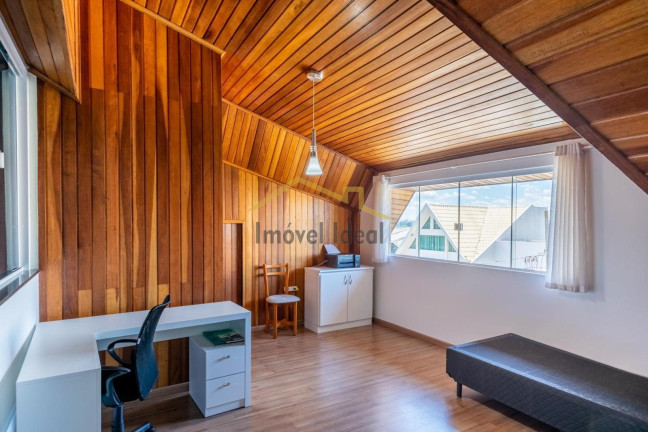Imagem Casa com 3 Quartos à Venda, 221 m² em Cidade Industrial De Curitiba - Curitiba Imagem Casa com 3 Quartos à Venda, 221 m² em Cidade Industrial De Curitiba - Curitiba