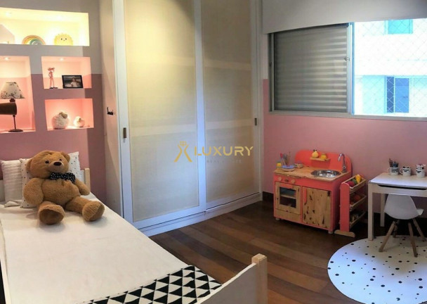 Imagem Imóvel com 4 Quartos à Venda, 135 m² em Lourdes - Belo Horizonte