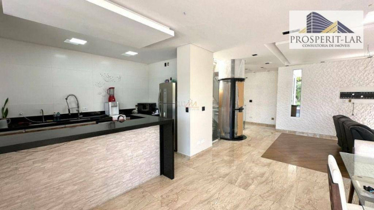 Imagem Casa com 3 Quartos à Venda, 300 m² em Aruã - Mogi Das Cruzes Imagem Casa com 3 Quartos à Venda, 300 m² em Aruã - Mogi Das Cruzes