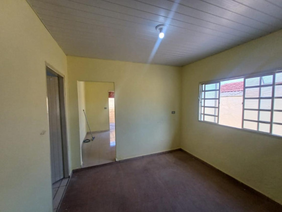 Imagem Casa com 3 Quartos à Venda,  em Jardim Leoni - Lins