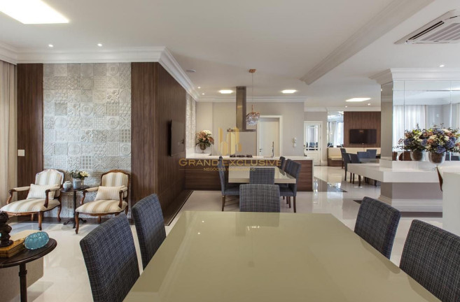 Imagem Apartamento com 3 Quartos à Venda, 399 m² em Centro - Balneário Camboriú Imagem Apartamento com 3 Quartos à Venda, 399 m² em Centro - Balneário Camboriú