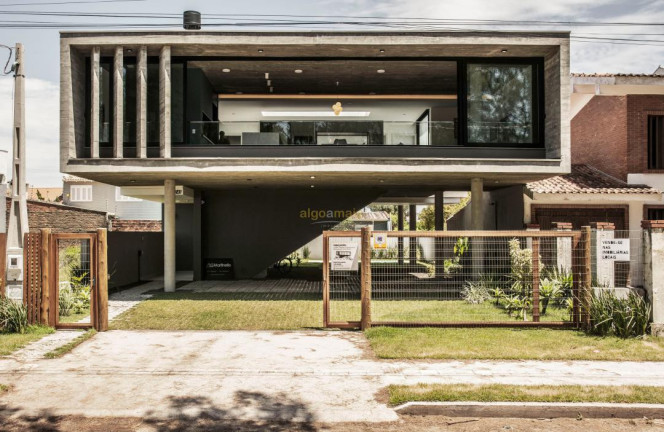 Imóvel com 4 Quartos à Venda, 337 m² em Noiva Do Mar - Xangri-lá
