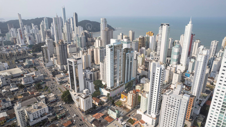 Imagem Apartamento com 3 Quartos à Venda, 175 m² em Centro - Balneário Camboriú