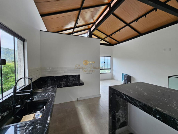 Imagem Casa com 3 Quartos à Venda, 145 m² em Albuquerque - Teresópolis Imagem Casa com 3 Quartos à Venda, 145 m² em Albuquerque - Teresópolis