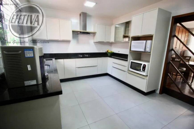 Imagem Casa com 4 Quartos à Venda, 517 m² em Rebouças - Curitiba