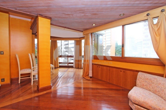 Imagem Imóvel com 3 Quartos à Venda, 269 m² em Bela Vista - Porto Alegre