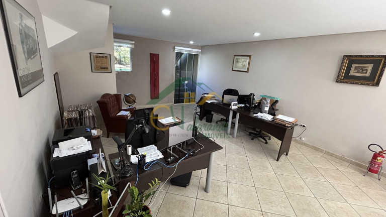 Imagem Sobrado com 4 Quartos à Venda, 275 m² em Tingui - Curitiba Imagem Sobrado com 4 Quartos à Venda, 275 m² em Tingui - Curitiba