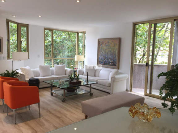 Apartamento com 4 Quartos para Alugar, 250 m² em Real Parque - São Paulo