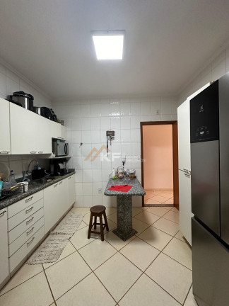 Imagem Apartamento com 3 Quartos à Venda, 133 m² em Parque Dos Bandeirantes - Ribeirão Preto Imagem Apartamento com 3 Quartos à Venda, 133 m² em Parque Dos Bandeirantes - Ribeirão Preto