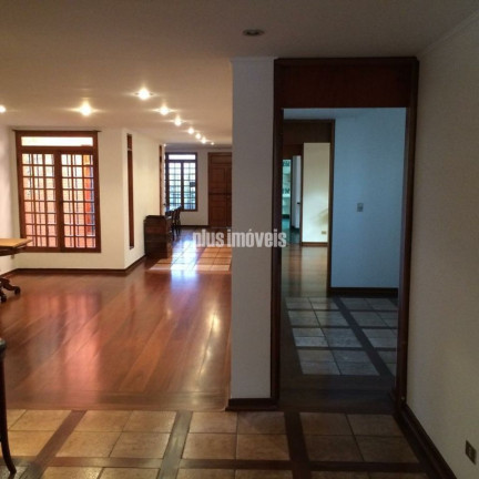 Casa com 4 Quartos à Venda, 500 m² em Jardim Paulista - São Paulo