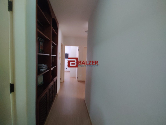 Imagem Apartamento com 4 Quartos à Venda, 264 m² em Centro - Florianópolis Imagem Apartamento com 4 Quartos à Venda, 264 m² em Centro - Florianópolis