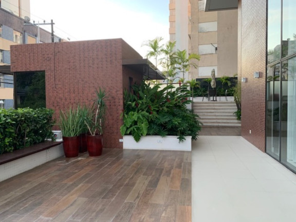 Imagem Imóvel com 4 Quartos à Venda, 193 m² em Barra - Salvador Imagem Imóvel com 4 Quartos à Venda, 193 m² em Barra - Salvador